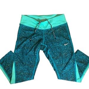 Nike Dri Fit Leggings Back zip pocket